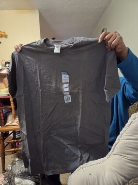 Gildan Men's Solid Charcoal Gray Short Sleeve Tee